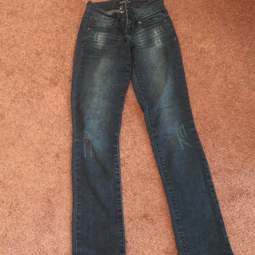 L.E.I. Jeans - Picture 3 of 4